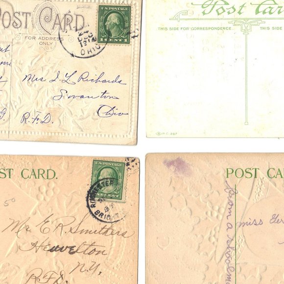 Lot of 4 Antique Christmas Postcards - Lot 939 - Picture 2 of 2